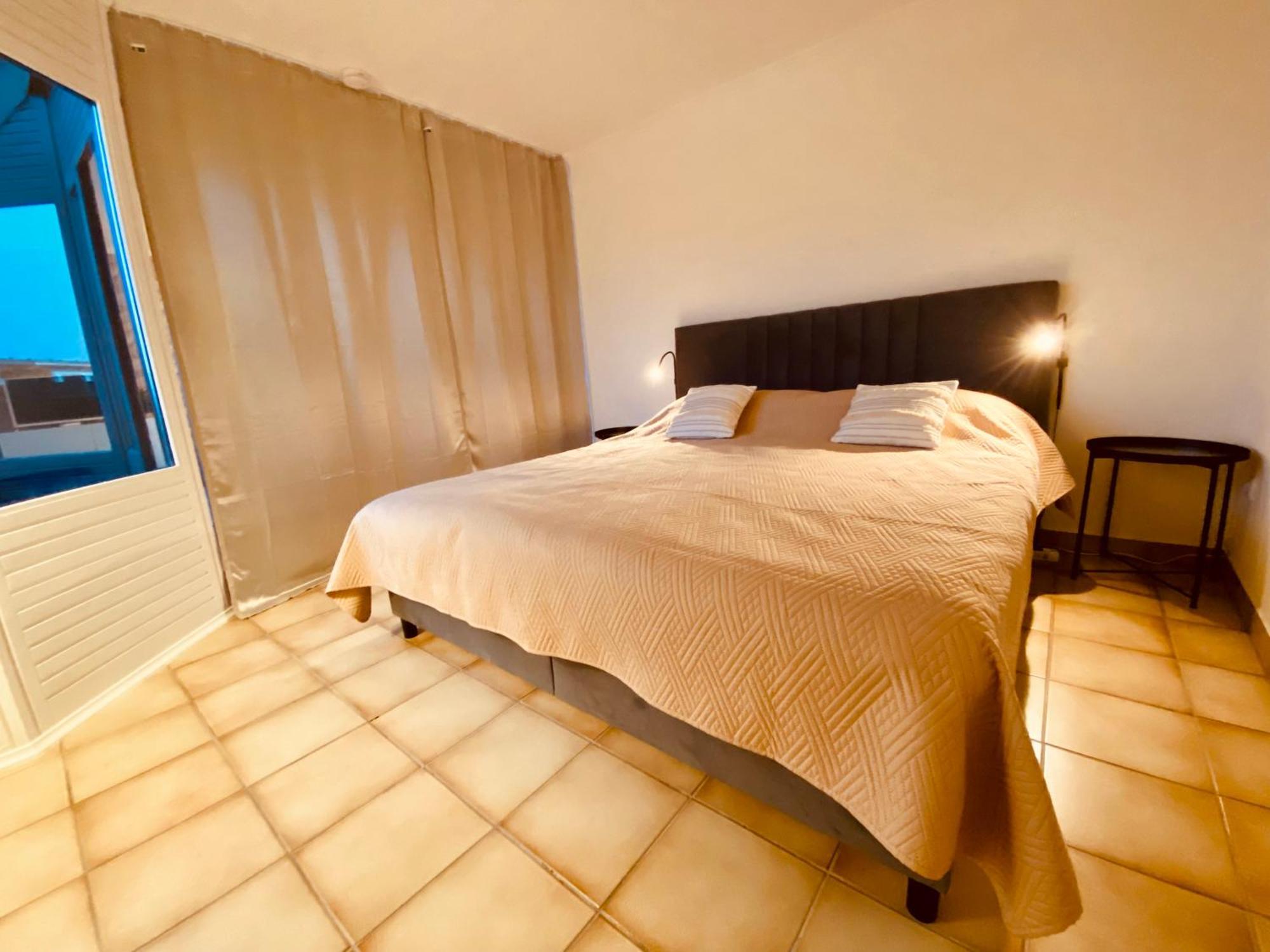 Living With Soul - Appartement Ueber Den Daechern Von Βιζμπάντεν Εξωτερικό φωτογραφία